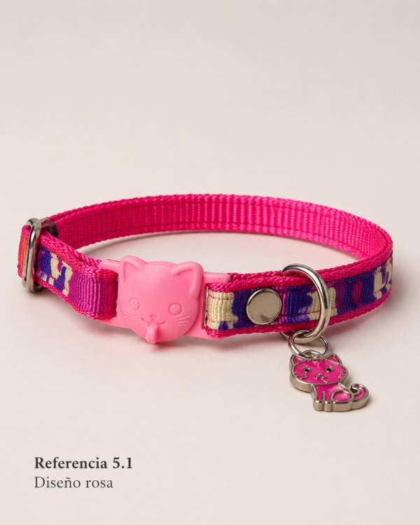 56d633ffb56b783ef81f5992dc61b055e51abecb9f1f74863ec0cef134a4da60 Collar para Gato con Dije Decorativo Ajustable