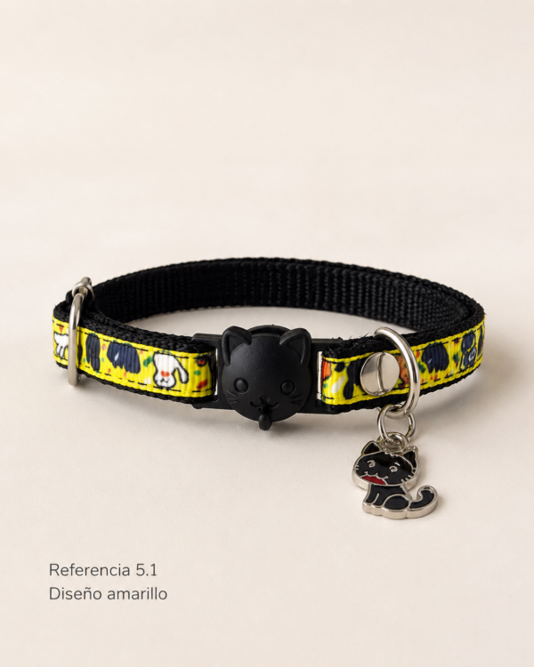 d94d391f571438df3c0c5c3e7a32e501359d0545af62bc3f31579aee0ae070ac Collar para Gato con Dije Decorativo Ajustable